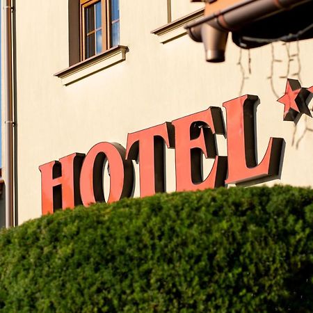 Hotel Lemoniada Lucmierz Luaran gambar