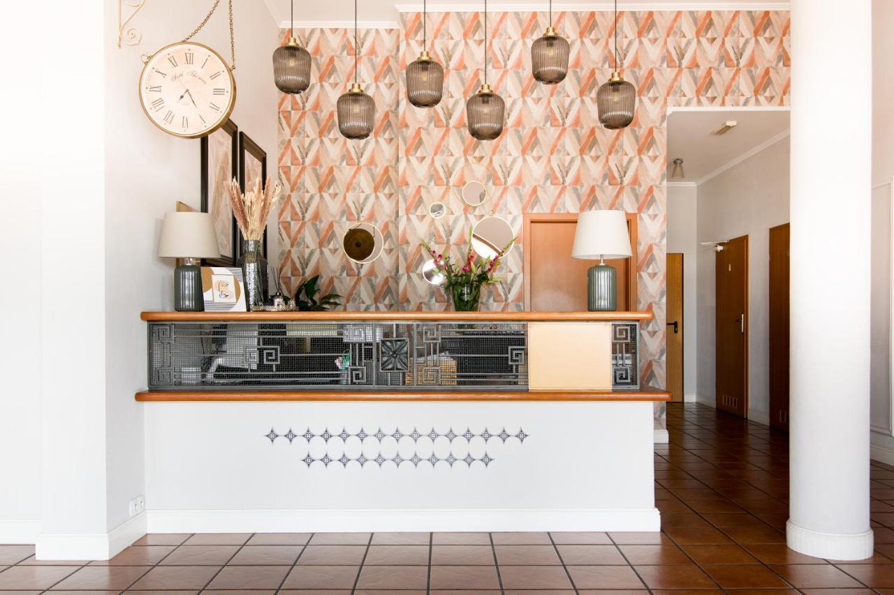 Hotel Lemoniada Lucmierz Luaran gambar