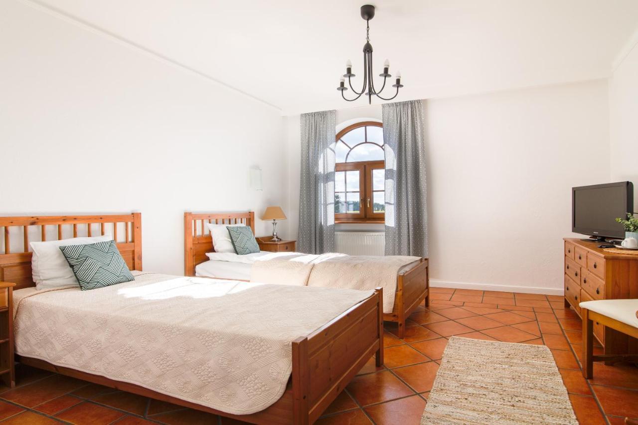 Hotel Lemoniada Lucmierz Luaran gambar
